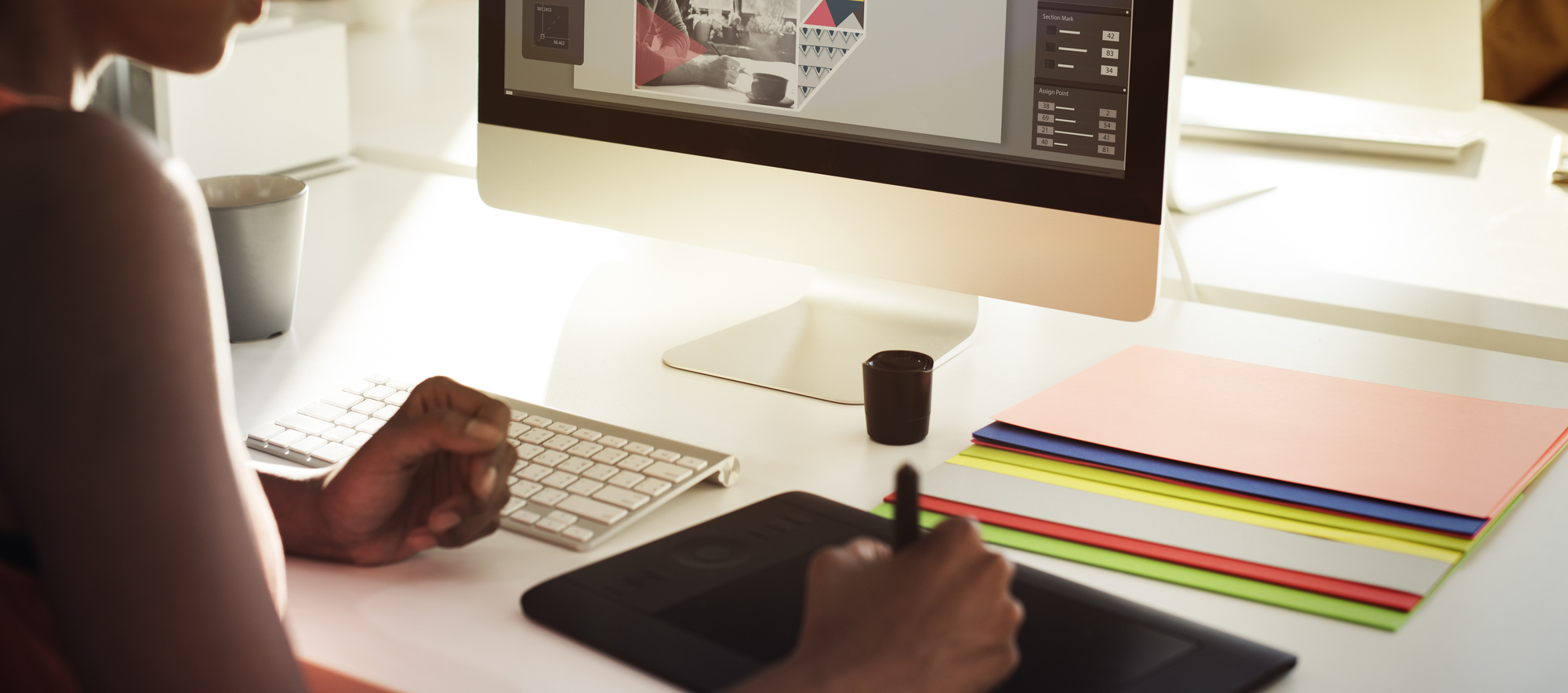 Top 9 Reasons You Should Outsource Graphic Design